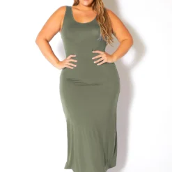 Bellatrix Plus Size Sleeveless Scoop Neck Maxi Dress