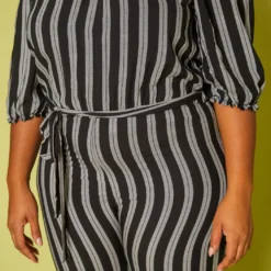 Plus Size Off Shoulder Stripe Jumpsuit -Femme Avid Sales Store 2019704 001 4