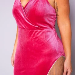 Plus Size Crystal Detailed Velvet Mini Dress -Femme Avid Sales Store 2019726 001 3