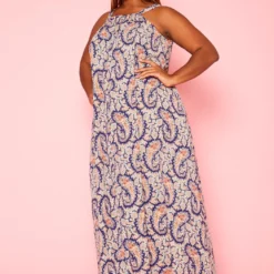 Plus Size Paisley Print Maxi Flare Dress -Femme Avid Sales Store 2020989 001 3
