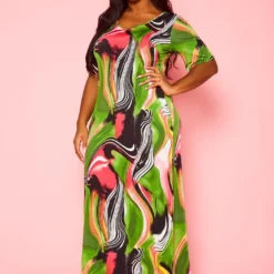 Plus Size Abstract Print Maxi Dress -Femme Avid Sales Store 2021397 001 2