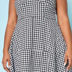 Plus Size Houndstooth Print Maxi Dress -Femme Avid Sales Store 2022520 001 5