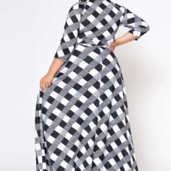 Plus Size Fit & Flare Plaid Pattern Maxi Dress -Femme Avid Sales Store 2022546 001 3
